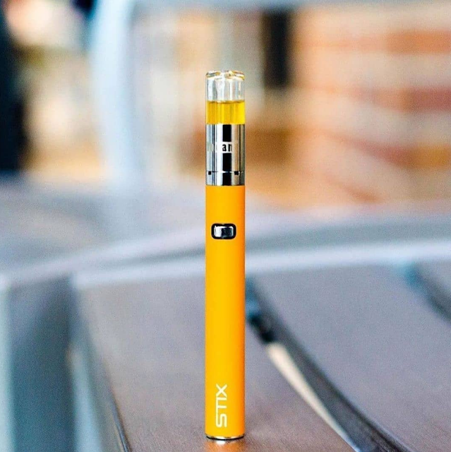 Yocan Stix is so small and sleek keeps you on the go