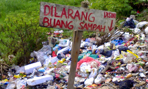 Contoh Makalah  Tentang  Sampah 