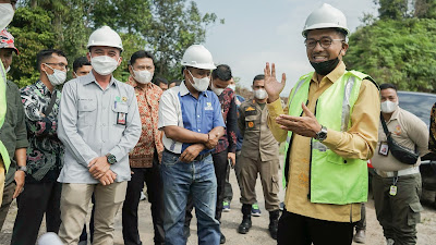 Tinjau Pembangunan Jalan dan Sentra IKM Kopi, Bupati dan Wabup Ingatkan Untuk Jaga Mutu dan Profesionalisme