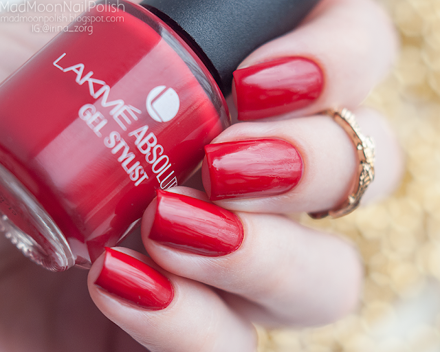 Lakme Absolute Gel Stylist Scarlet Red