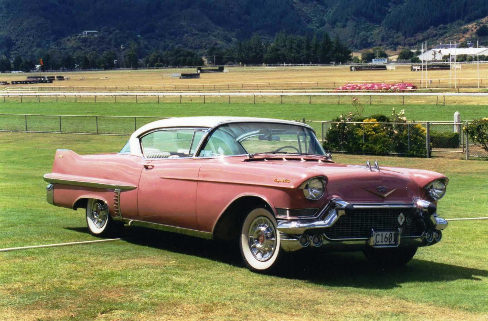 cadillac coupe 1955