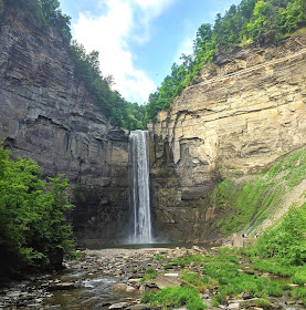 Waterfall Taughannock Falls in July