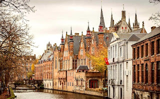 The most beautiful tourist destinations in winter   أروع الوجهات السياحية في الشتاء  Bruges, Belgium بروج بلجيكا من أروع أماكن السياحة في أوروبا في ديسمبر