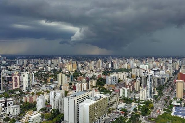 Empresa brasileira modificou clima que resultou em ciclone no sul do Brasil para barrar nuvem de gafanhotos