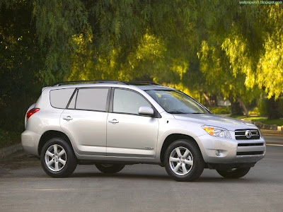 Toyota RAV4 Standard Resolution Wallpaper 1