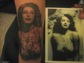 Loves pin-up tattoos