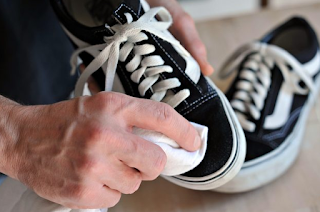 5 Tips Merawat Sepatu agar Awet dan Tahan Lama