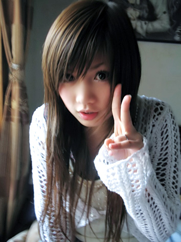 This is lee youn ju or known as mikki my favorite female ulzzang :D