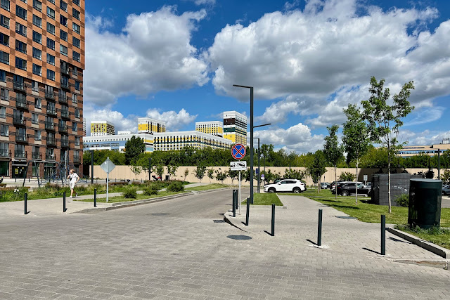 Варшавское шоссе, территория жилого комплекса «Аннино парк», жилой комплекс «Варшавское шоссе 141»