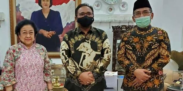 PBNU Mesra dengan Megawati, Rocky: Itu Menunjukkan Kapal Udah Oleng Pak Jokowi