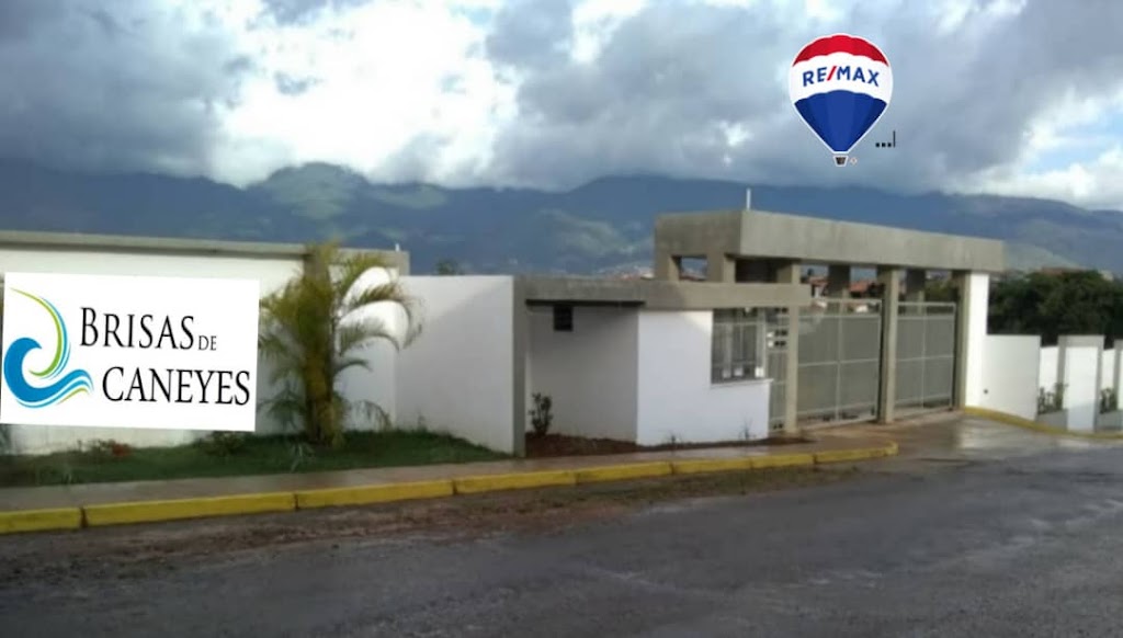58 + 414.897.10.33
Quelverd Arias
RE/MAX Planet
