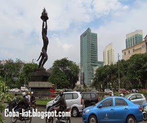 patung di jakarta