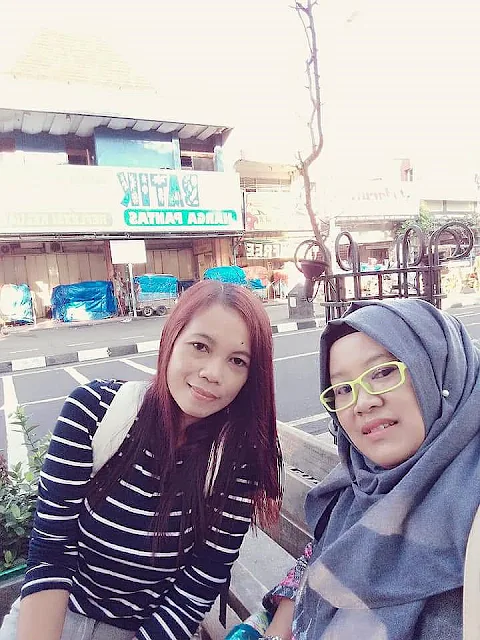 Traveling Dari Tugu Jogja, Malioboro, Kraton dan Tamansari Jogja