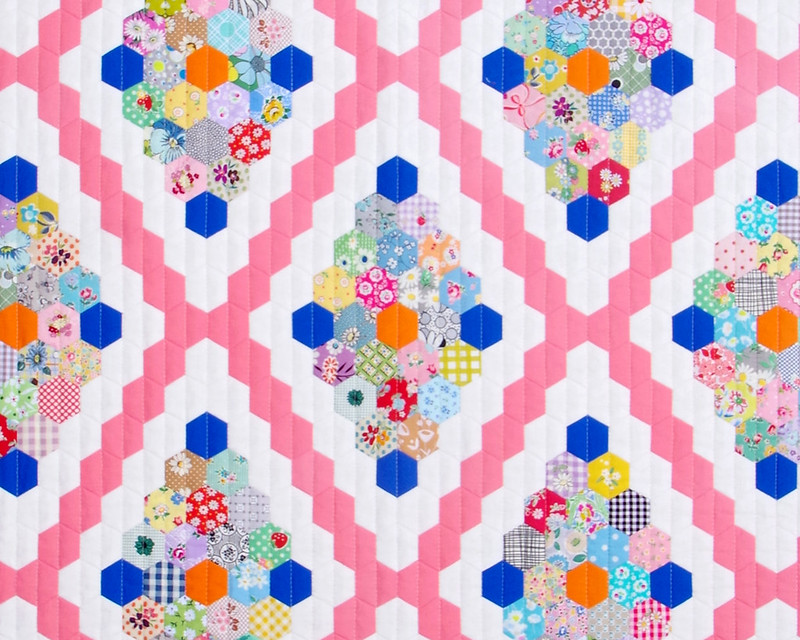 Vintage Inspired Hexagon Quilt - English Paper Pieced  © Red Pepper Quilts 2021