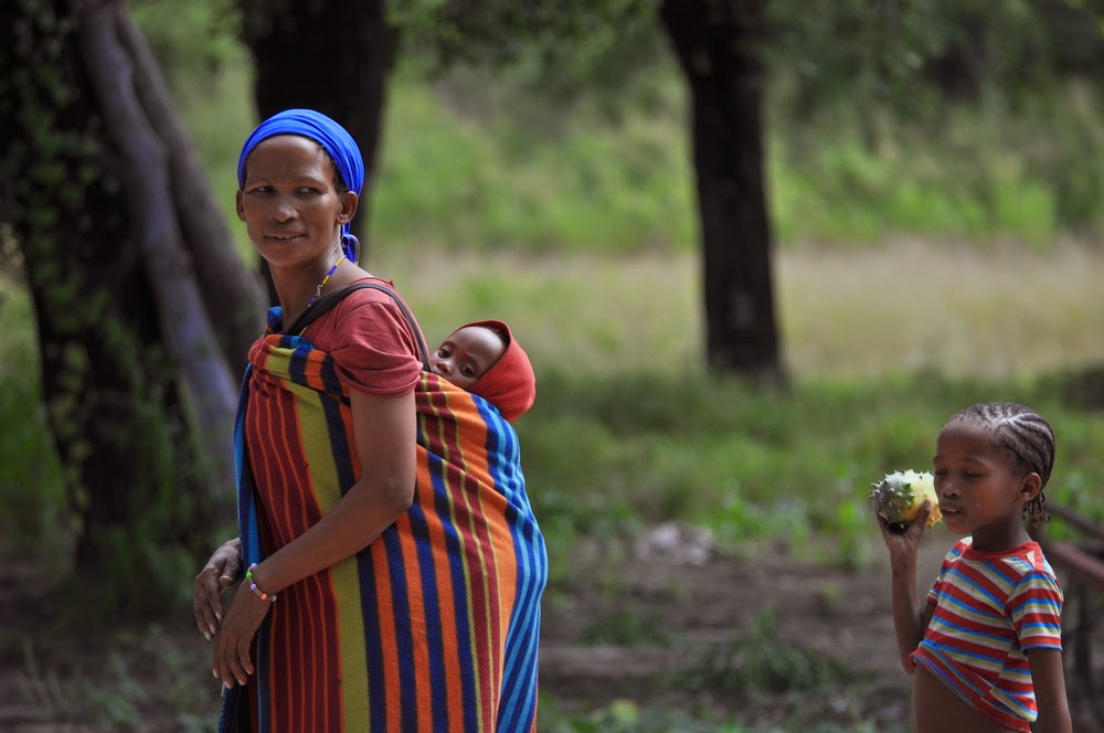 African woman with child pictures