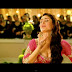 Kareena Kapoor hot Agent Vinod song deep cleavage show in mujra stills