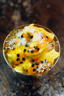 http://doriannn.blogspot.fr/2012/11/frozen-yogurt-bananamangue-passionee.html