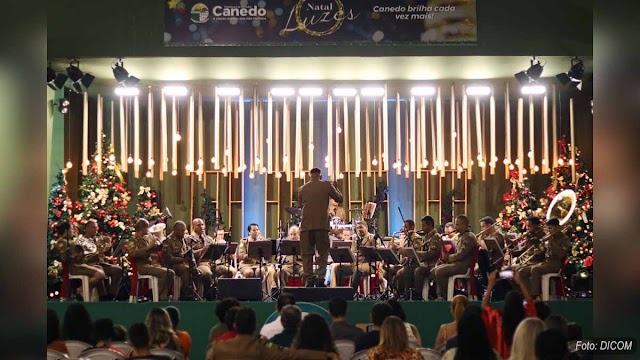 Após vinte dias de decoração natalina e muitas atrações, público prestigia encerramento do Natal Luzes em Senador Canedo