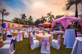 Decoración de boda con mucho colorido