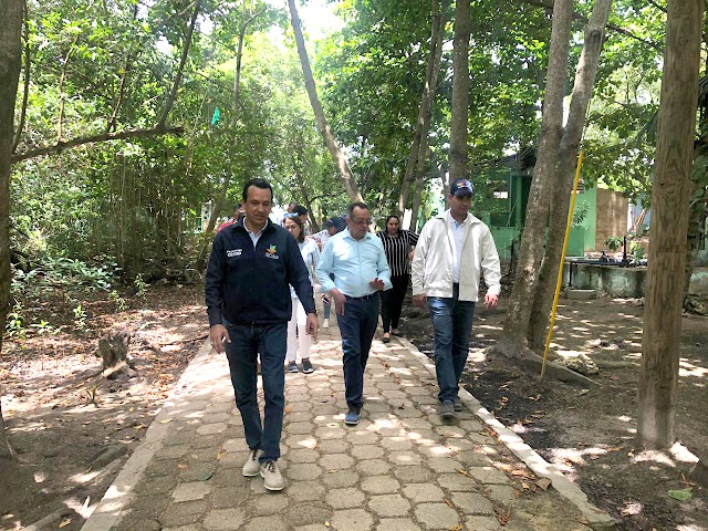 Ministro Medio Ambiente junto a otros funcionarios realiza recorrido de inspección y seguimiento a obras dispuestas por el presidente Medina en Isla Saona y Bayahíbe 