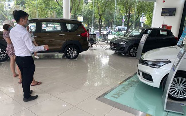 Ế ẩm giữa lúc thị trường khát xe