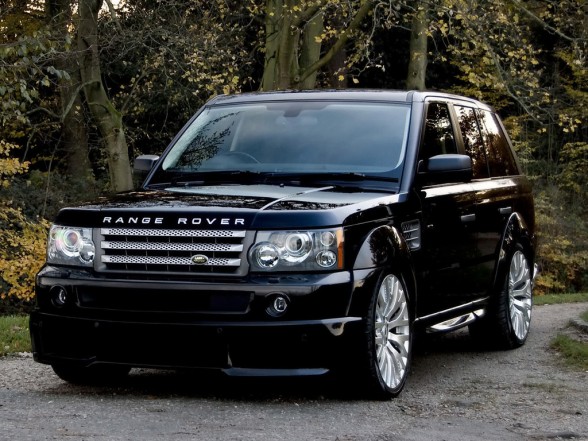 blacked out range rover