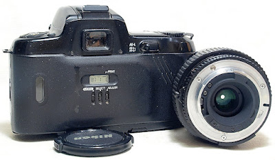 Nikon F601 QD Body #698, AF Zoom-Nikkor 35-70mm 1:3.3~4.5 (MK I)