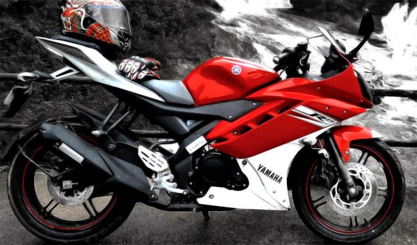 Brosur Harga Kredit Yamaha YZF R15 Terbaru Simulasi Cicilan 2014