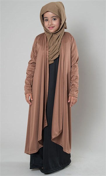  Contoh ekspresi dominan gaya desain baju model gamis muslim terbaru untuk muslimah indonesia 21 Model Gamis Terbaru 2018