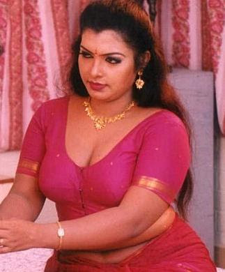 HOT INDIAN AUNTIES PICTURES IN BLOUSE PIECE