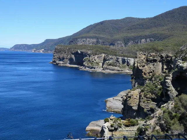 Hobart to Port Arthur: Coastal views on the Tasman Peninsula in Tasmania