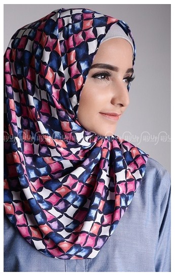 15 Model  Hijab Modern  Instan  Shawl Motif Cantik Yang Pas 