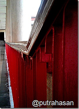 2012-03-20 07.21.42aa