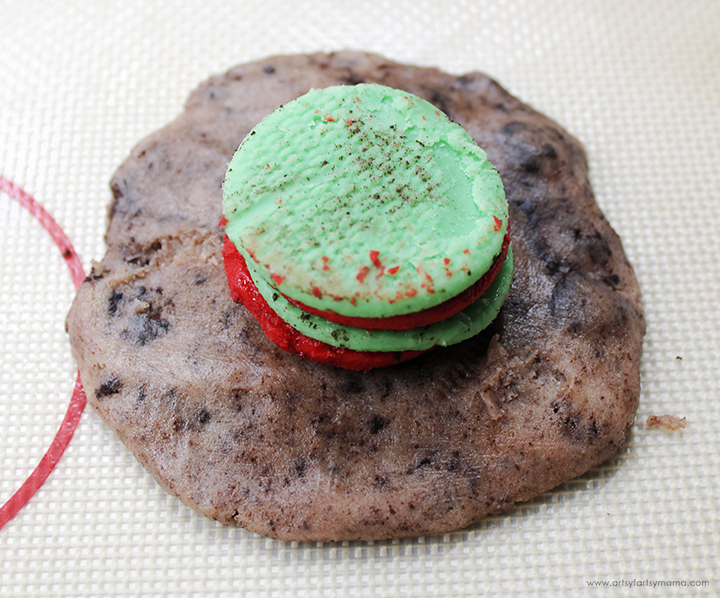 White Chocolate Holiday Oreo Cookies