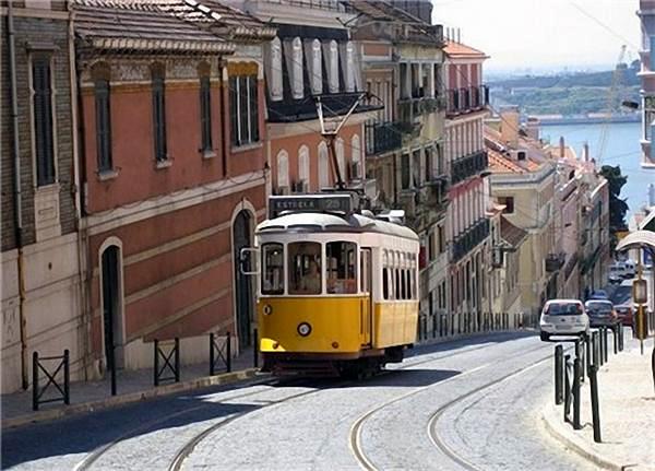 Tram numéro 28