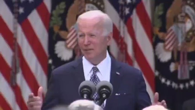  Biden ismét lefagyott (Videó)