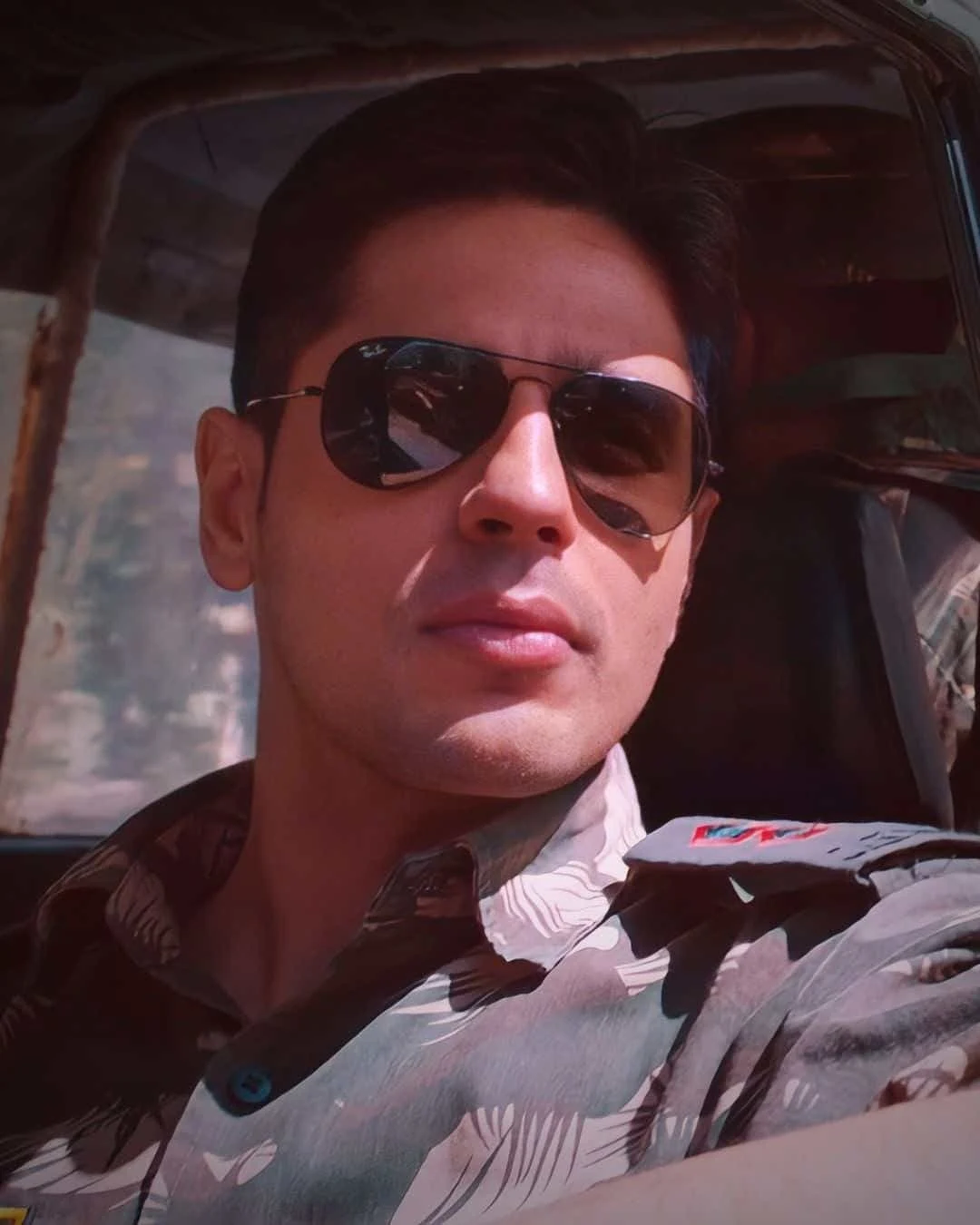 Siddharth-Malhotra-new-looks-from-Shershah