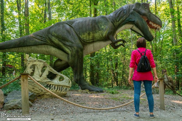 Dinozaur w Dinoparku w Malborku
