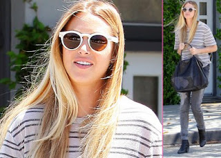 Whitney Port Touches Up Blonde Locks at Neil George Salon » Gossip | Whitney Port