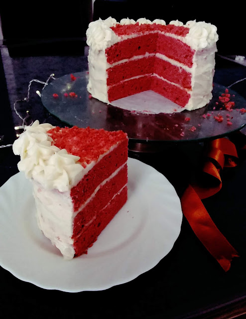 RED VELVET CAKE, red velvet, ricette americane, dolci, ricette, occasioni speciali, natale, san valentino, ricorrenze, cream cheese frosting, buttermilk, latticello homemade, fatto in casa