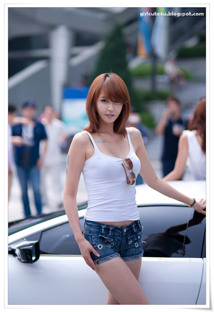 10 Kang Yui-ASUS Lamborghini VX7 Roadshow-very cute asian girl-girlcute4u.blogspot.com