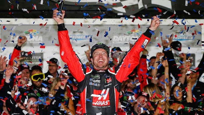 Kurt Busch vence de forma espetacular em Daytona