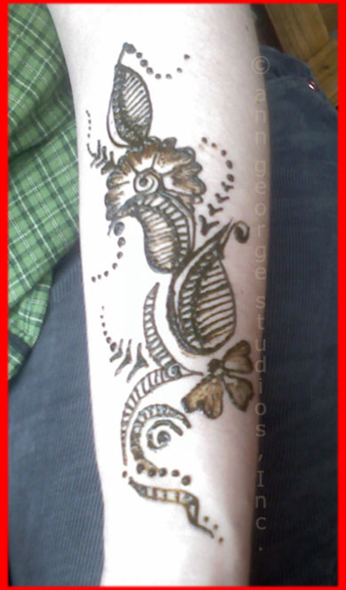 Here is a photo of a henna tattoo for the arm