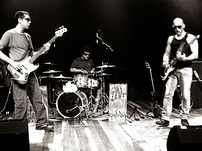 Folhas da Tarde é uma banda gaúcha litorânea, formada em 2009. 