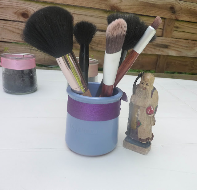 diy-pots-pinceaux-maquillage-recyclage