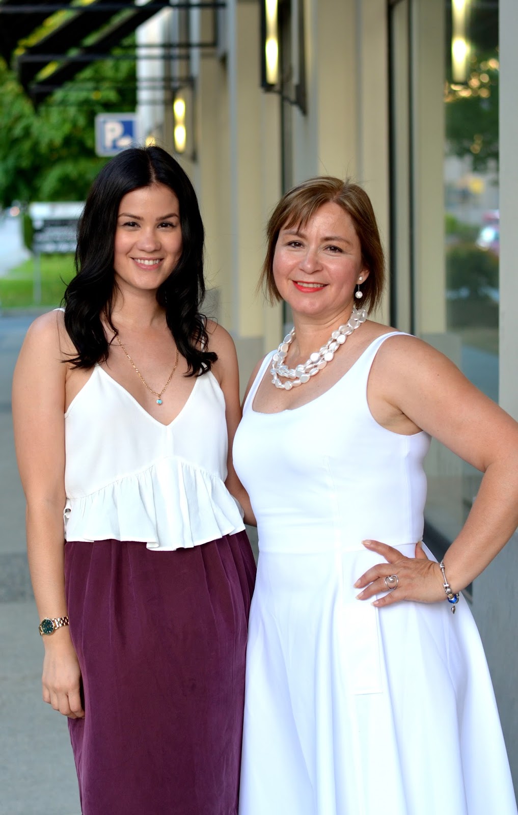 ... club monaco  skirt: madewell  sandals: nine west co: dsw canada