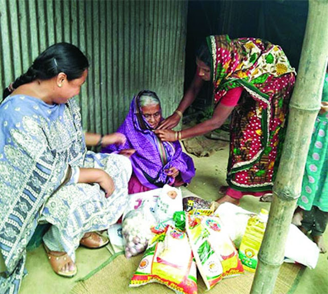 হালুয়াঘাটের সেই নুরজাহান বিবির পাশে দাঁড়ালেন শিক্ষক by ওমর ফারুক সুমন