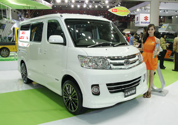 Daihatsu Luxio Specification Spesifikasi Mobil Daihatsu