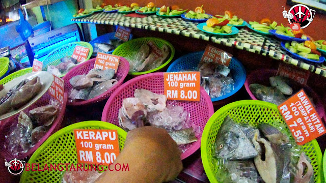 Seafood Dan Sayuran Untuk Di Masak