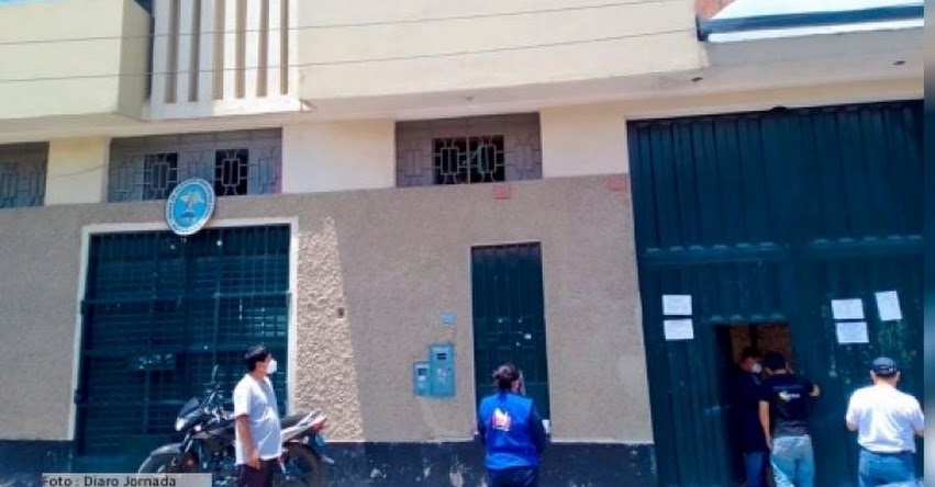 UGEL Huamanga debe sancionar y denunciar condicionamiento de matrículas escolares